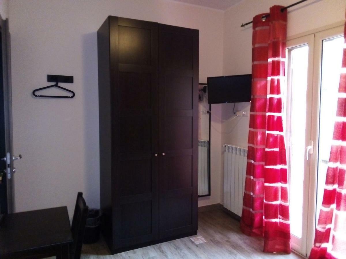 Bed & Breakfast Via Venezia Regalbuto Exterior foto